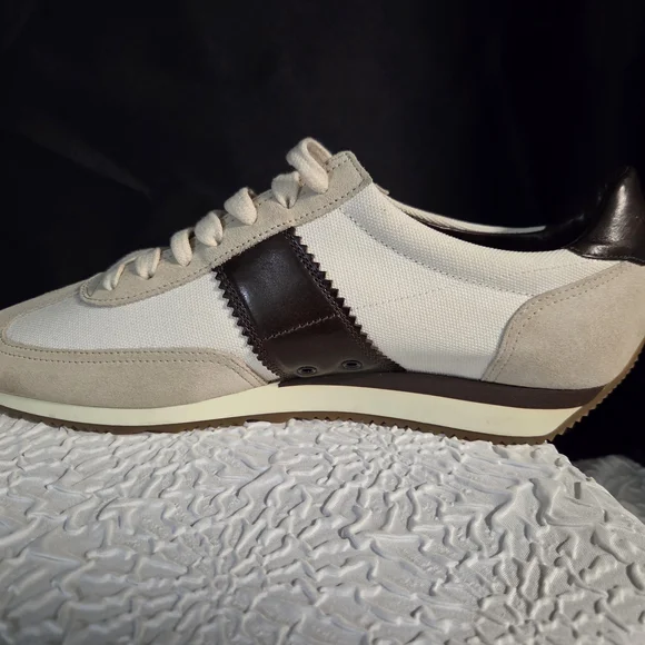 Authentic Tom Ford Retro Runner Sneakers crafted in Italy - Picture 7 of 13